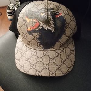Gucci wolf hat